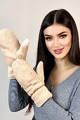 Фото товара Варежки жен. из иск. меха M005, крем-брюле